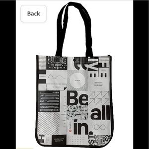 Lululemon large reusable tote